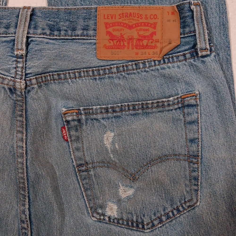Levi's 501 Distressed Ripped Jeans - Picture 10 of 10